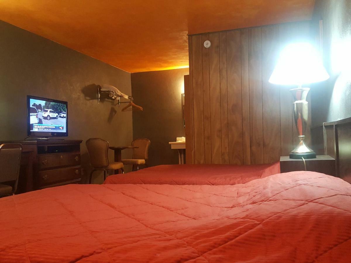 Mound Haven Motel Brookville Eksteriør billede
